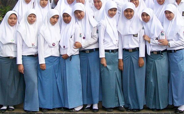 Nostalgia Waktu Kita Masih Berseragam Putih Abu-abu Aja, Yuk!
