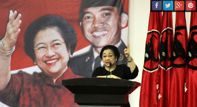 &#91;PRESIDEN DI PANGGIL ADIK&#93; Megawati: Dik, Sarungnya Bagus
