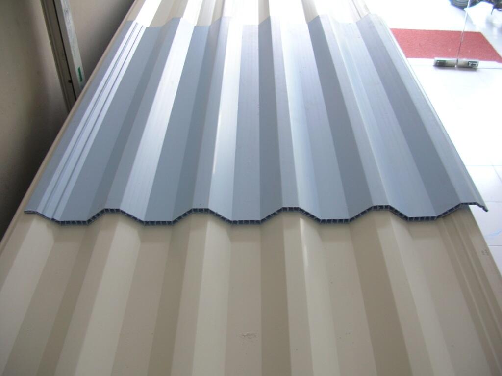 UNI roof (atap uPVC dingin dan kedap suara )