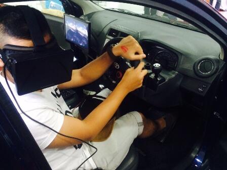 Test Drive Mobil Keren di IIMS 2015