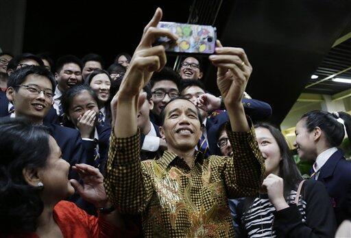 &#91;NGERI&#93; Foto-foto Ospek dan MOS paling memalukan dari Indonesia