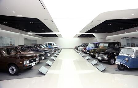 Melipir ke IIMS Buat Tau Sejarah Mobil