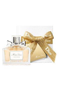 PARFUM4U membuka toko online www.surgaparfum.com