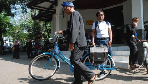 Ridwan Kamil Beraksi Lagi: Bentak Mahasiswa yang Parkir Liar 