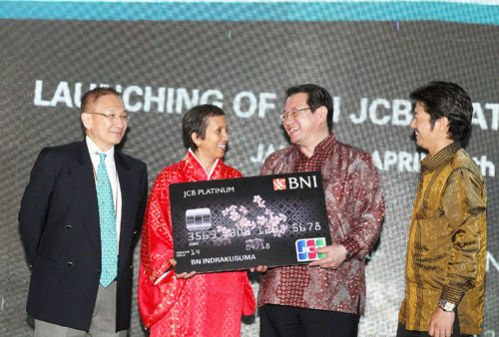 JCB ramaikan persaingan dengan Visa & Mastercard Indonesia