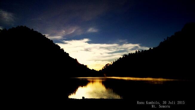 Merasakan dinginnya surga para pendaki. Mt. Semeru (Ranu Kumbolo)