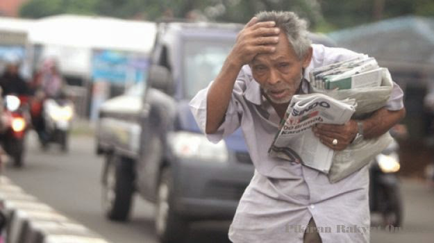 Pemuda Tapi Malas Kerja?! Nih Tengok Sang Kakek Tua!