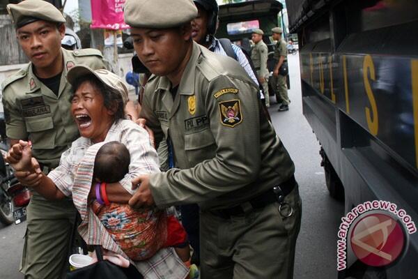 Jangan lagi beri uang ke pengemis