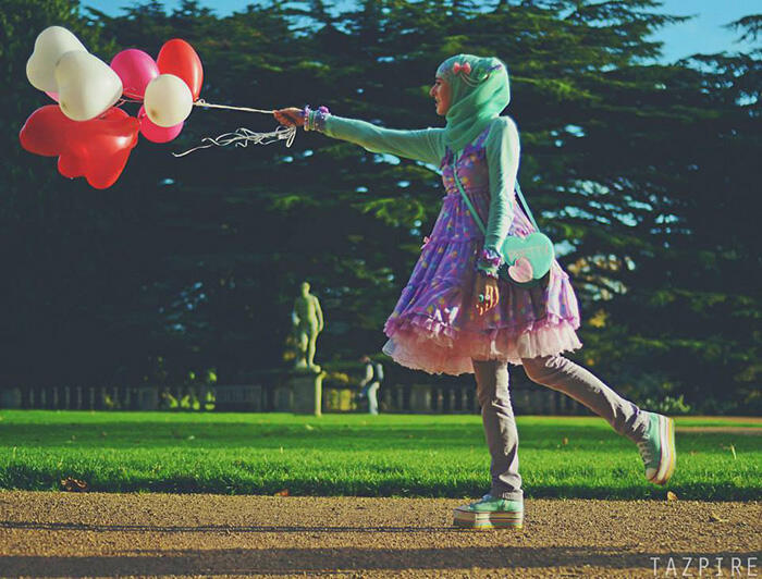 &#91;UNIK&#93; Tren Busana Muslim Lolita, Gabungan Pakaian Lolita dan Syar’i