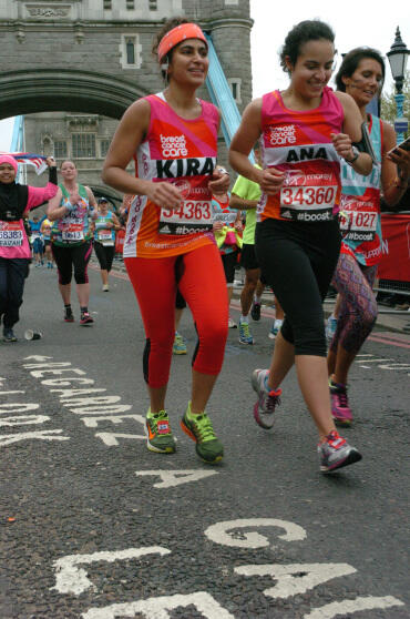 Perempuan Lulusan Harvard Ini Bangga Darah Mens-nya Mengalir Ketika Lomba Maraton