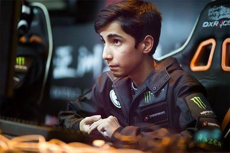 SEKILAS TENTANG EVIL GENiUSES