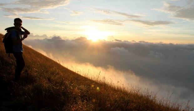 Sebelum Tewas di Semeru, Dania Minta Temannya Salat Subuh