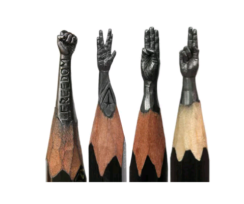 Miniatur dari Pensil Kayu Level Dewa