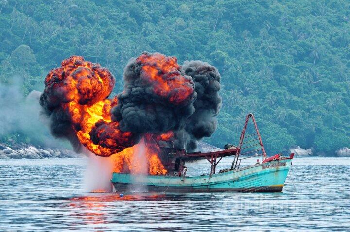 Dua Kapal Tanker Indonesia Ditahan di Malay