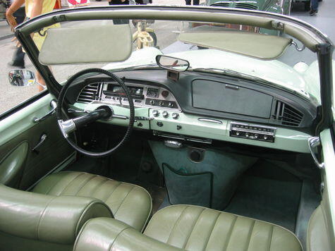  10 Mobil dengan 'Steering Wheel' Teraneh di Dunia