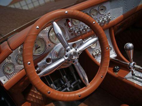  10 Mobil dengan 'Steering Wheel' Teraneh di Dunia