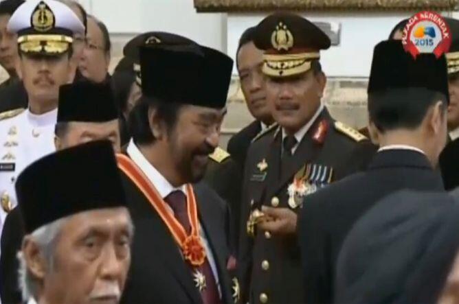 Surya Paloh Dianugerahi Tanda Kehormatan Bintang Mahaputra dari Presiden