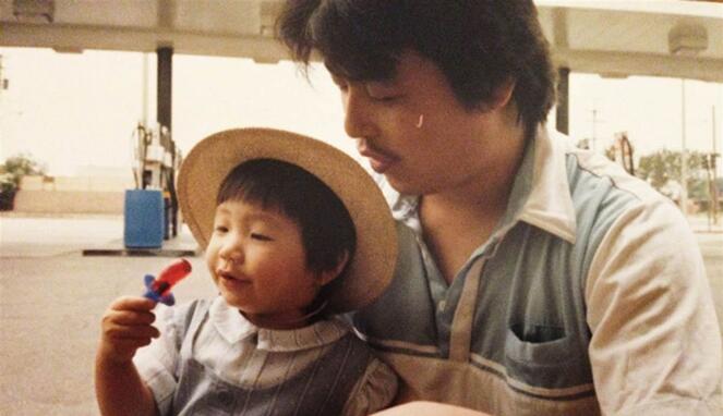 Gara-Gara Hobi Foto, Gadis Ini Menemukan Kembali Ayahnya yang Hilang