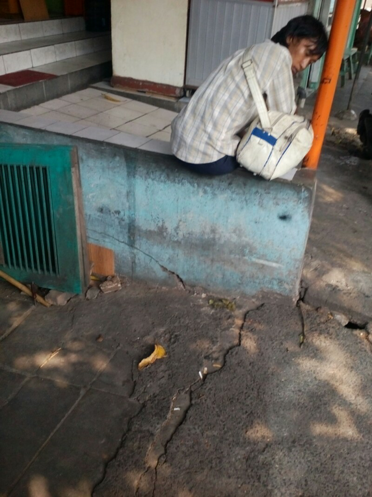 Maling Kotak amal