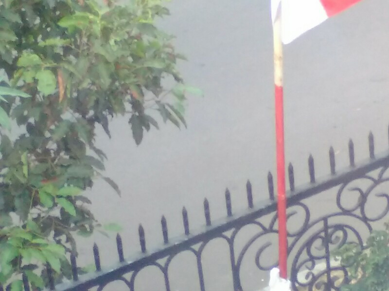 Solusi Agar Bendera Tegak