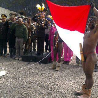 Upacara 17 Agustus Terekstrim di Indonesia &#91;EDISI HUT RI&#93;