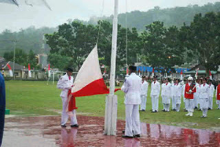 Perasaan yang CUMA Bisa Dirasakan Oleh Mereka yang Ikut Upacara Bendera