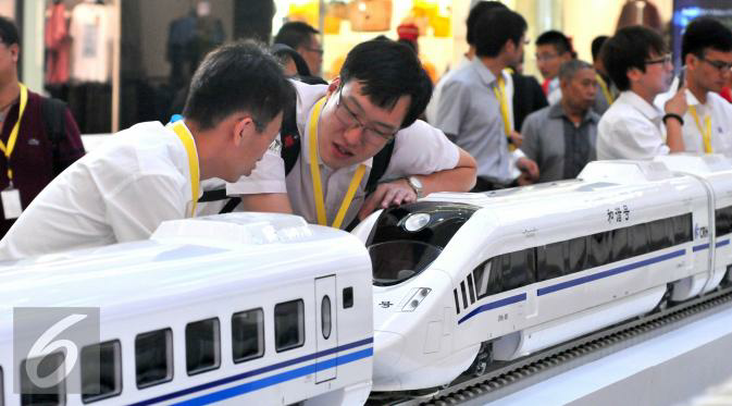 Laporan Studi Kelayakan Kereta Cepat China Dibawa ke Jokowi