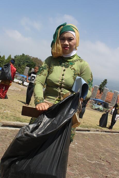 Go Green! Aksi Nyata Peduli Terhadap Lingkungan Setelah Upacara Kemerdekaan