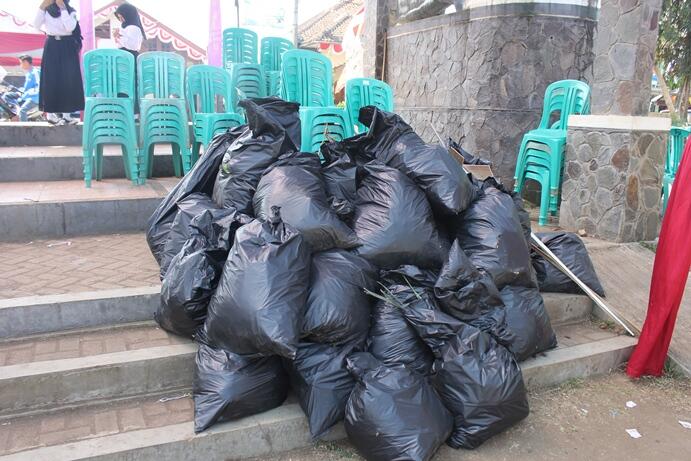 Go Green! Aksi Nyata Peduli Terhadap Lingkungan Setelah Upacara Kemerdekaan