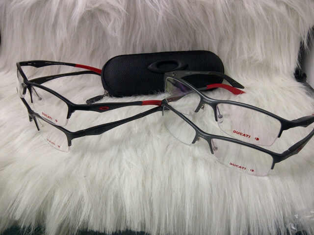 KACAMATA SUNGLASESS / FRAME OAKLEY HOLBROOK GARAGE ROCK DEVIATION MURAH