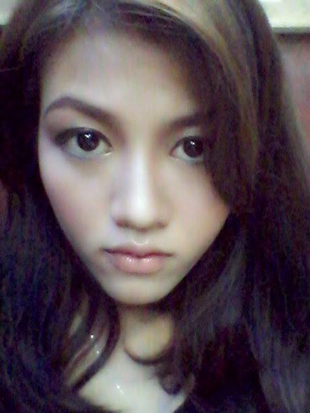 Ini Kumpulan Selfie Dita Amalia, Pramugari Korban Trigana Air, CANTIK...