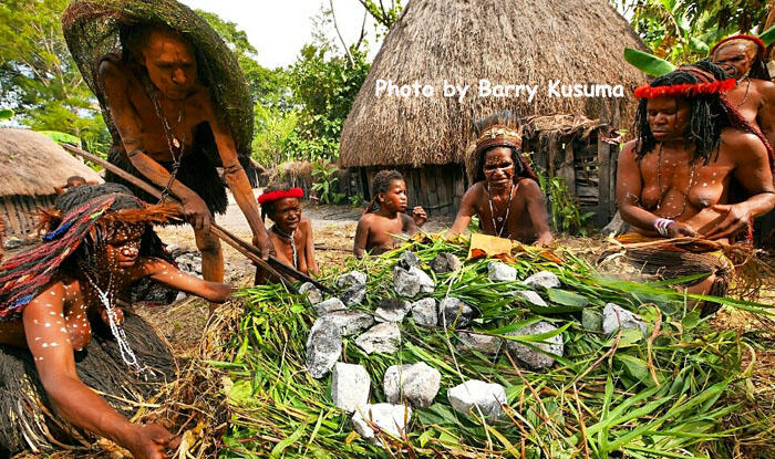 Festival Lembah Baliem Papua yang mendunia.