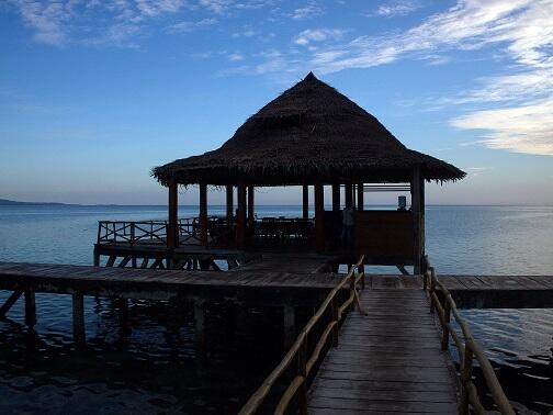 TRAVELING KE SURGA DI ATAS BUMI MALUKU TENGAH (Ora Beach Resort 4-7 September 2015)