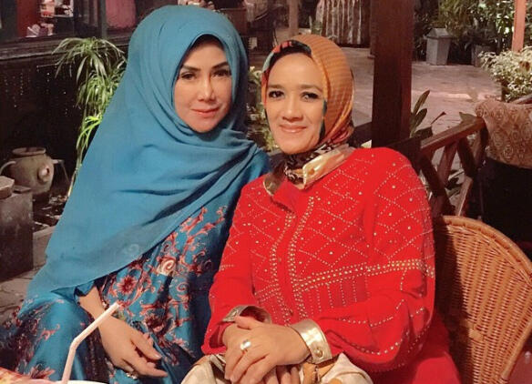 Super Cantik! Inilah Ibu Raffi Ahmad yang Awet Muda