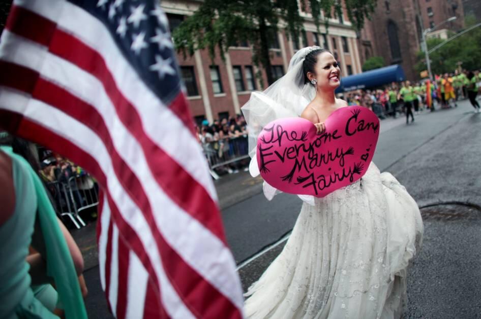 &#91;FOTO HOT&#93; Komunitas Lesbian Gay Indonesia Parade Sukacita di New York