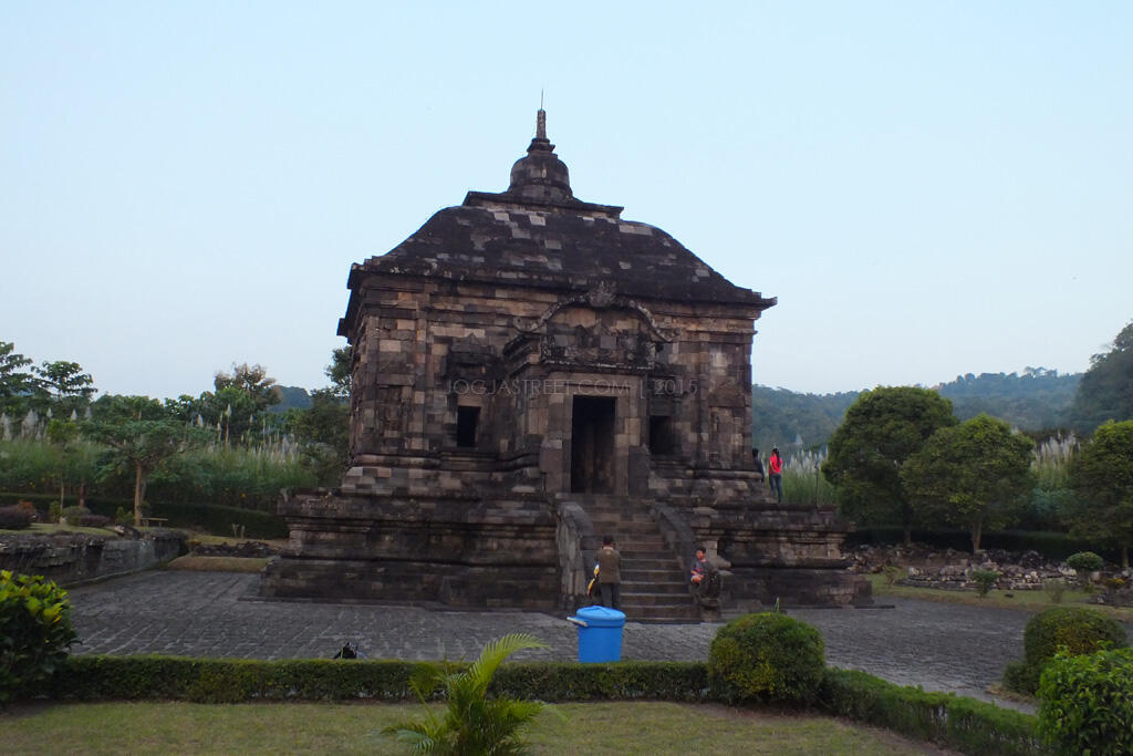 Candi - Candi Indah nan Eksotis yang tersembunyi di kawasan Jogja