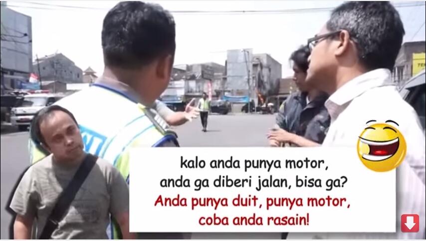 tolong gan terjemahin kalimat ini &#91;Pengendara mobil lawan pak ......... MOGE&#93;