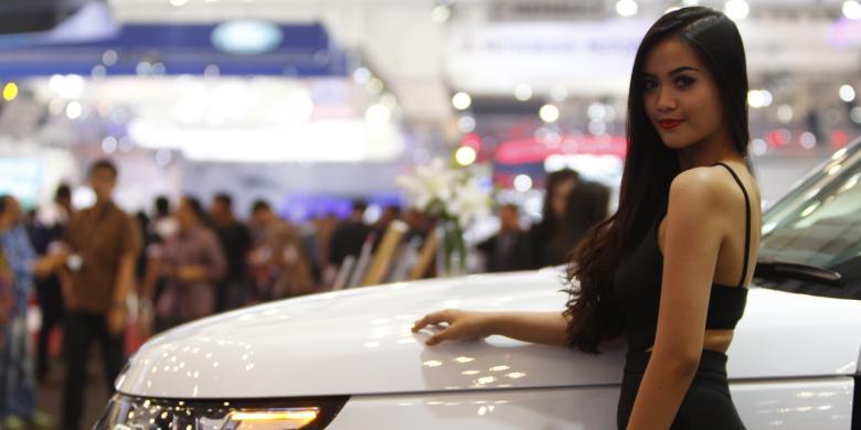 &#91;HOT &amp; SEXY&#93; Bertemu Para Gadis Cantik Jelita di GIIAS 2015