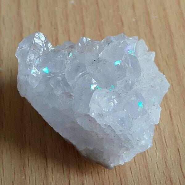 Batu kristal Anandalite