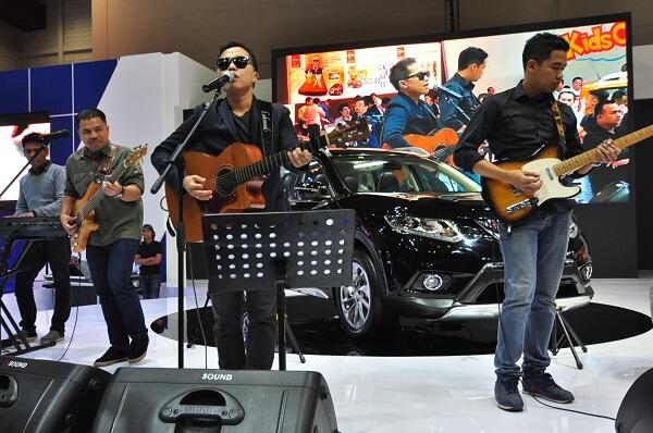 Ada Sandy Sandoro di IIMS 2015 (day 4)