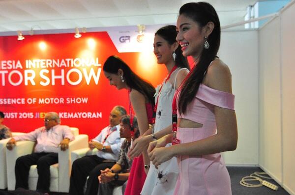 Ada Miss Bangkok Motor Show di IIMS 2015