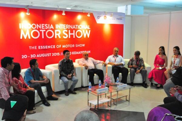 Ada Miss Bangkok Motor Show di IIMS 2015