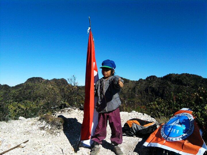 &#91;Wajib Dicontoh!!!&#93; Pendaki Cilik yang Peduli Terhadap Kebersihan Alam