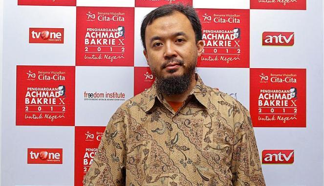 ilmuan indonesia ini bisa menemukan LADANG MINYAK 100 kali lebih cepat