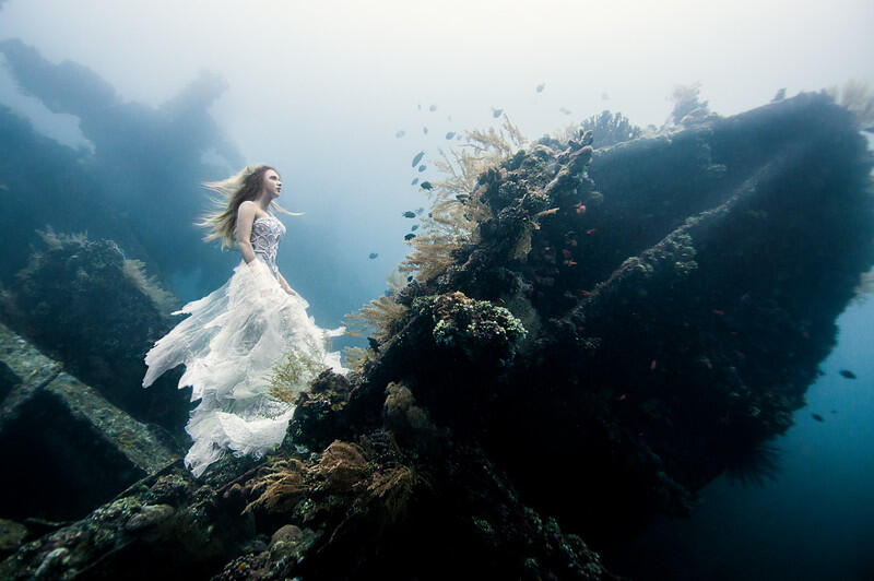Photoshoot Underwater di Bali Yang Menghebohkan Dunia