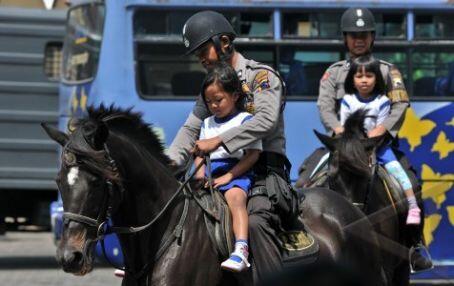 Mereka yang Menyandang Sebutan POLISI