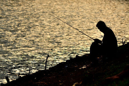 Filosofi mancing ; Tak hanya umpan dan joran, tapi butuh kesabaran