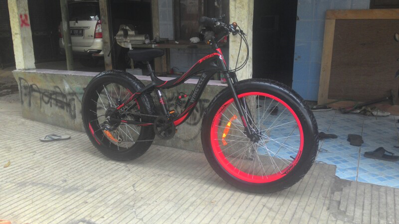 Велосипед Stitch Fatbike 26