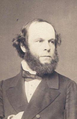 Manusia dengan Nama Aneh (bukan sotosop)