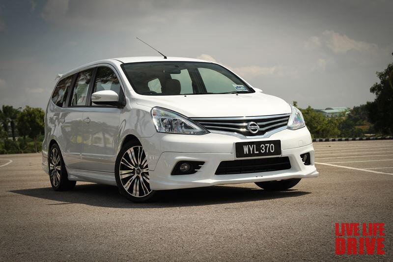 Nissan serena 2015 !! lebih dari pada yg lain!!